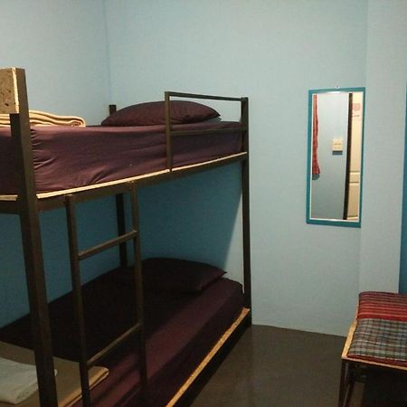 J Giant Hostel Csiangmaj Kültér fotó