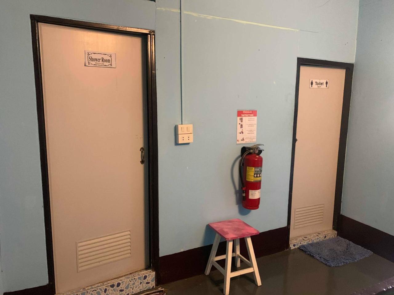 J Giant Hostel Csiangmaj Kültér fotó