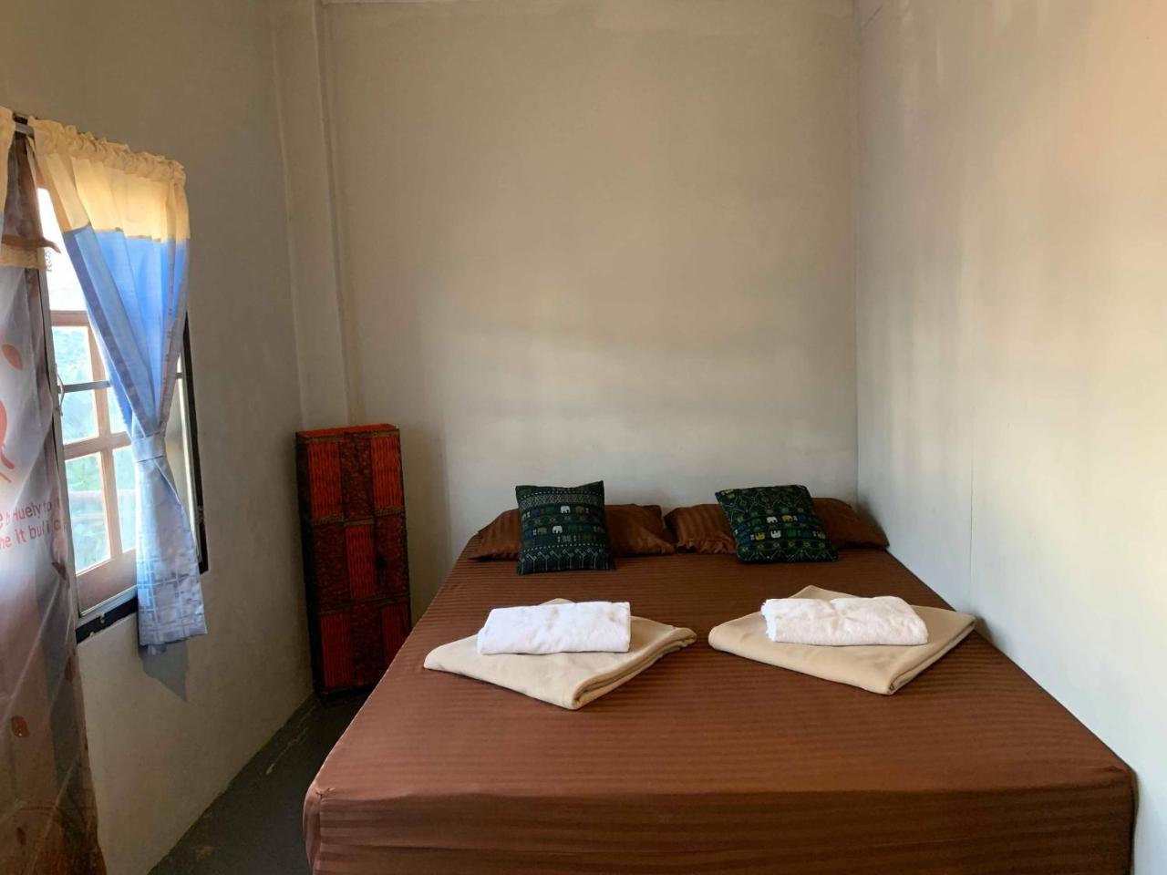 J Giant Hostel Csiangmaj Kültér fotó