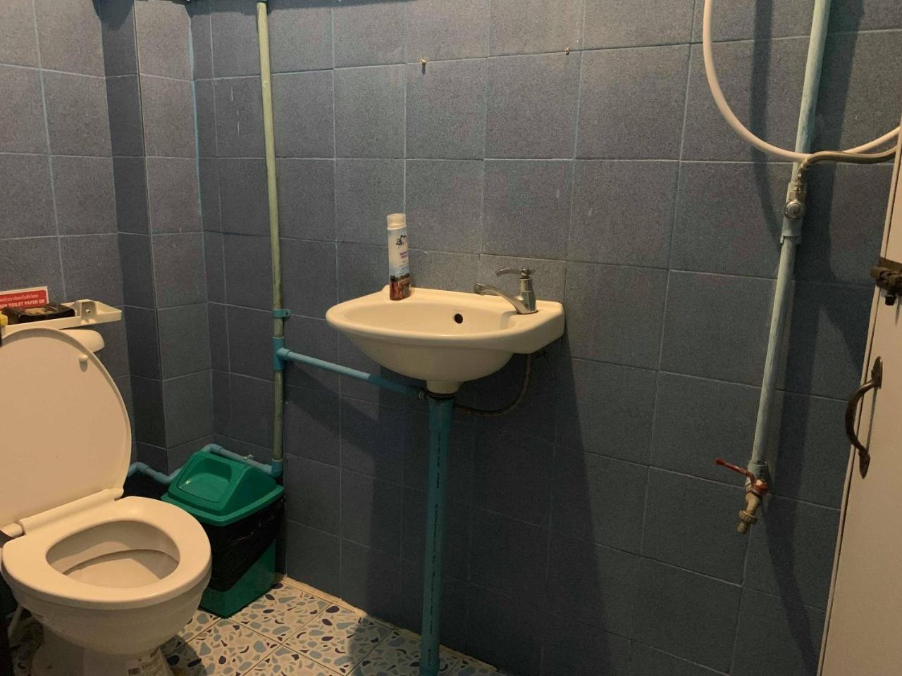 J Giant Hostel Csiangmaj Kültér fotó